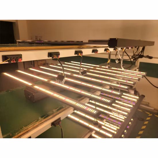 El espectro completo plegable de la luz 1350ppfd del LED crece crece la luz para la granja