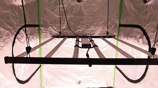 PRO LED 770W ETL Dlc Aprobación Regulable Móvil Plegable Veg and Bloom LED Spyder Grow Lights